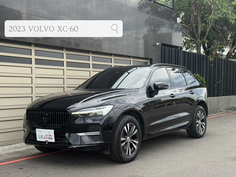 2023 VOLVO XC60